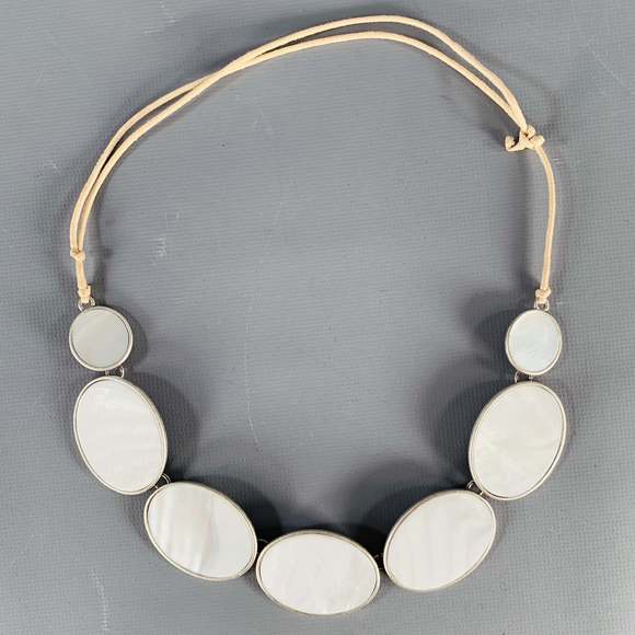 VINTAGE Other - VINTAGE Silver White Oval Mother of Pearl Necklace